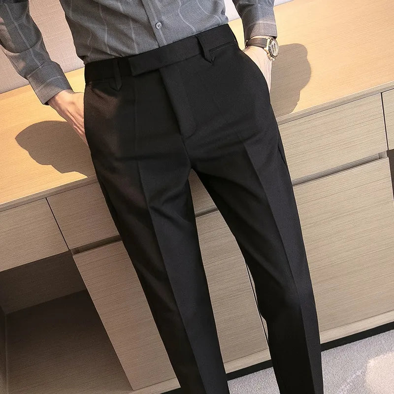 Calça de Alfaiataria Masculina Bianchino BC055 - Corte slim fit e acabamento refinado.
