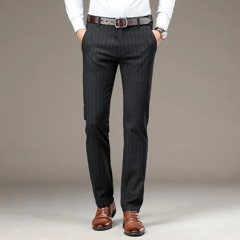 Calça Social Listrada Masculina Bianchino BC229 - Corte ajustado e sofisticação atemporal.