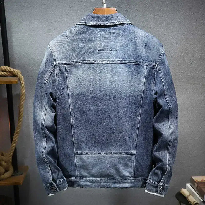 Jaqueta Jeans Masculina Bianchino BC153 - Design sofisticado, jeans premium e isolamento térmico eficiente. Estilo versátil para diversas ocasiões.