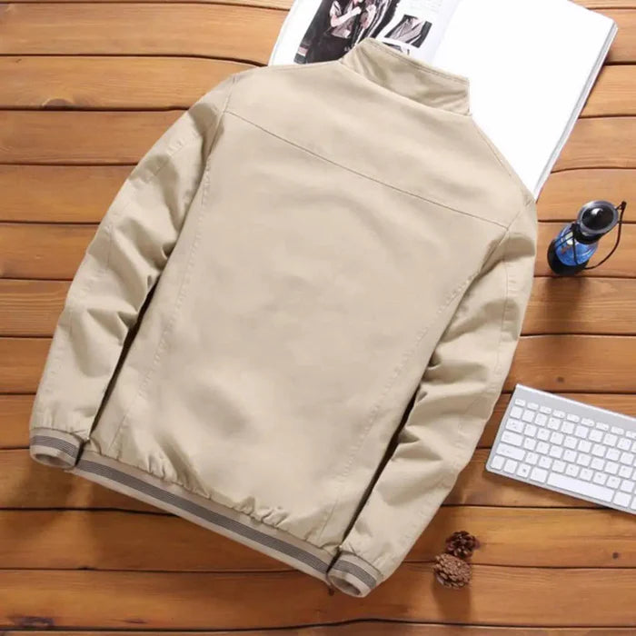 Jaqueta Masculina Bianchino BC100 - Design moderno em poliéster e algodão, ideal para composições urbanas e casuais.