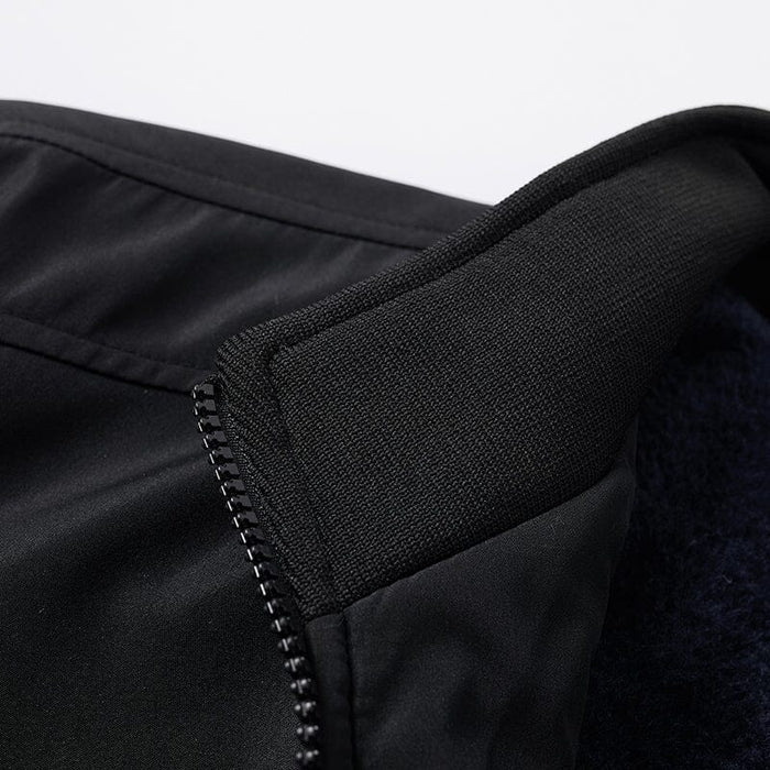 Jaqueta Masculina Bianchino BC106 - Forro acolchoado, fechamento em zíper e modelagem ajustada para estilo e conforto em climas frios.