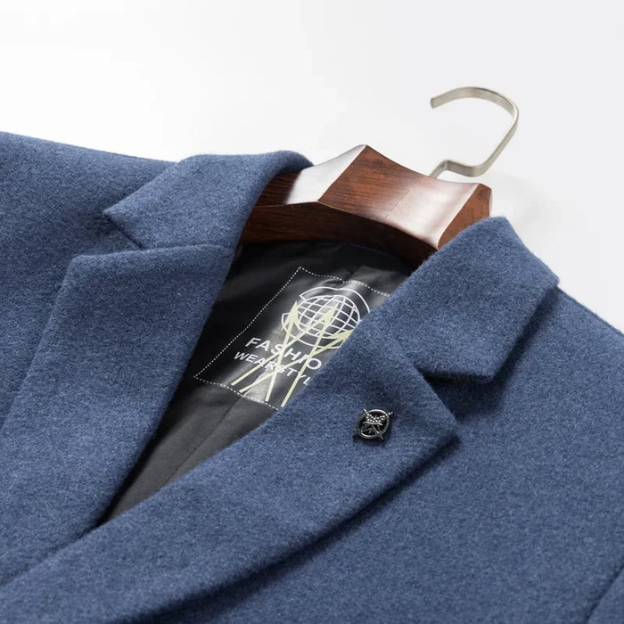 Sobretudo Masculino Bianchino BC232 - Design elegante em lã premium para proteção e estilo no inverno e outono.