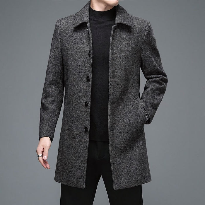 Sobretudo Social Masculino Curto em Lã Bianchino BC218 - Elegância compacta e versátil.