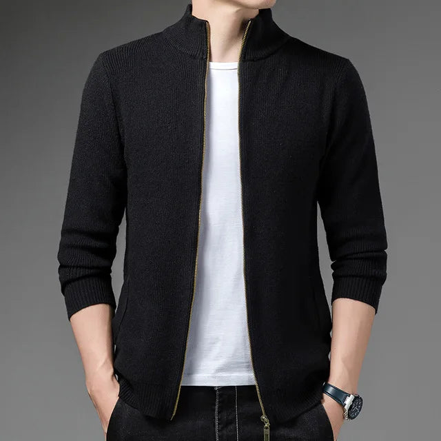 Suéter Masculino com Zíper Bianchino BC183 - Modelagem Slim Fit, Gola Alta Elegante, Tecido Macio e Respirável. Estilo e Conforto para Diversas Ocasiões.