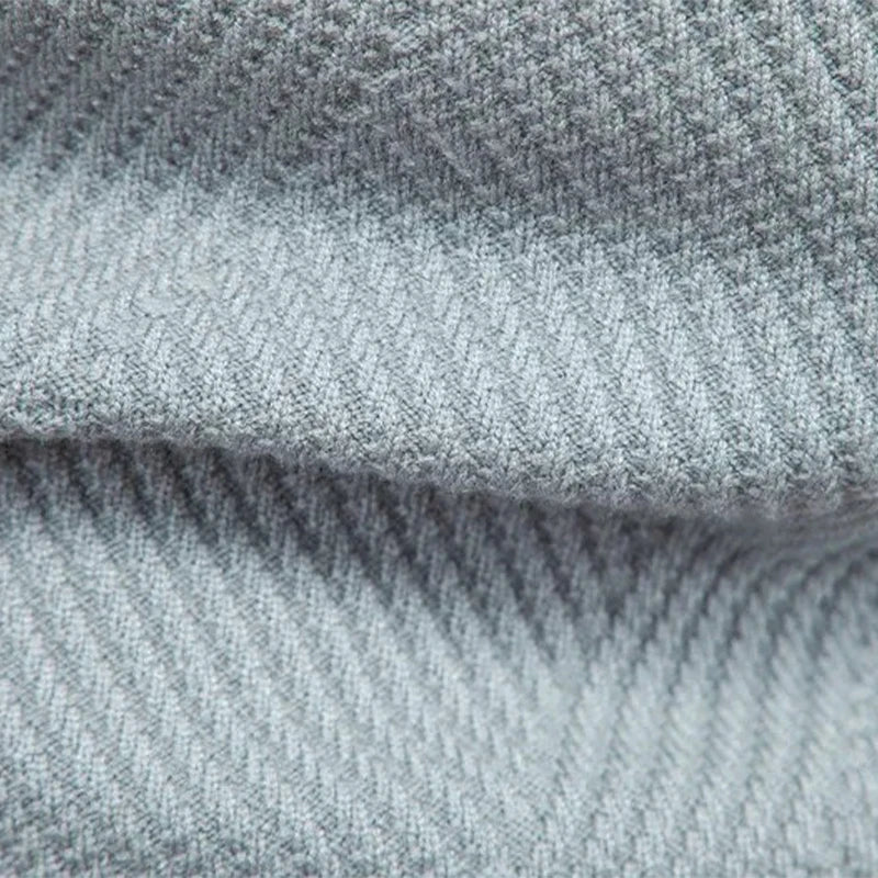 Suéter Masculino em Lã Bianchino BC176 - Slim Fit com Gola Redonda Clássica, Tecido Premium e Costuras Reforçadas para Elegância e Durabilidade.