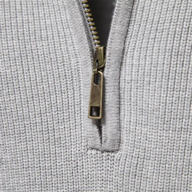 Suéter Masculino em Lã Bianchino BC173 - Modelagem Slim Fit, Gola V e Lã Premium para um visual refinado e confortável.
