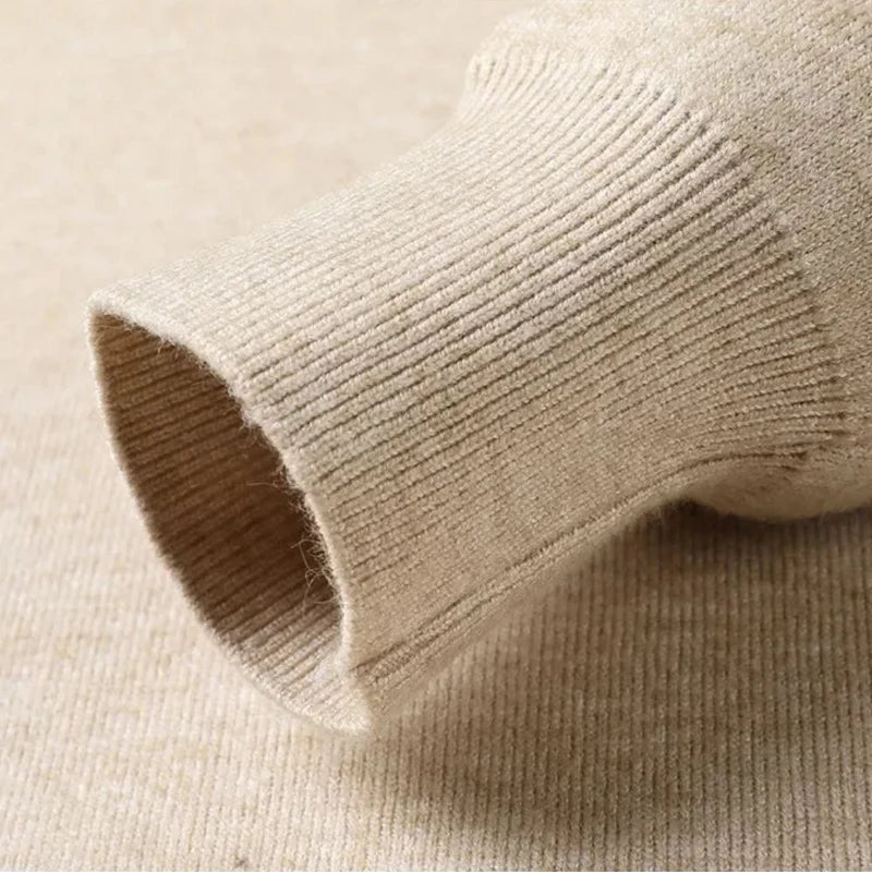 Suéter Masculino em Lã Gola Alta Bianchino BC180 - Estilo Sofisticado com Gola Alta. Ideal para Looks Clássicos e Modernos com Conforto e Durabilidade.