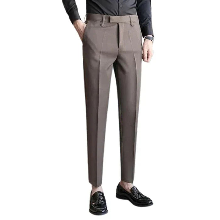 Calça de Alfaiataria Masculina Bianchino BC055 - Corte slim fit e acabamento refinado.