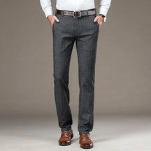 Calça Social Listrada Masculina Bianchino BC229 - Corte ajustado e sofisticação atemporal.