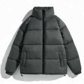 Jaqueta Bobojaco Masculina Bianchino BC128 - Design ajustado com isolamento térmico para máximo conforto e estilo.







