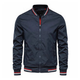 Jaqueta Casual Masculina Bianchino BC103 - Design urbano, bolsos com zíper e conforto térmico para um estilo versátil.







