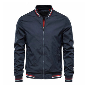 Jaqueta Casual Masculina Bianchino BC103 - Design urbano, bolsos com zíper e conforto térmico para um estilo versátil.







