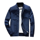 Jaqueta Impermeável Masculina Bianchino BC121 - Design versátil, proteção contra chuva e vento, e aquecimento eficiente até -8ºC.







