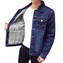 Jaqueta Jeans Masculina Bianchino BC133 - Design sofisticado em jeans premium com isolamento térmico e caimento elegante.







