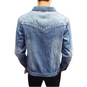 Jaqueta Jeans Masculina Bianchino BC133 - Design sofisticado em jeans premium com isolamento térmico e caimento elegante.







