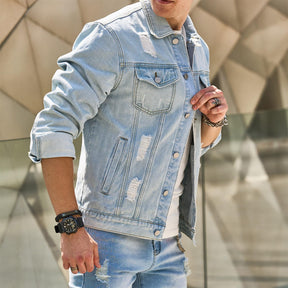 Jaqueta Jeans Masculina Bianchino BC158 - Design moderno e jeans premium com caimento ajustado. Estilo versátil para looks urbanos e casuais.







