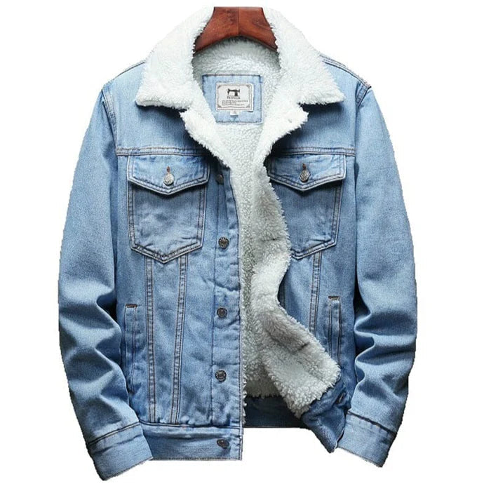 Jaqueta Jeans Masculina Forrada em Lã Bianchino BC097 - Azul escuro, preto e azul claro. Design clássico com forro de lã para aquecimento eficiente.







