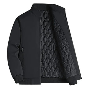 Jaqueta Masculina Bianchino BC106 - Forro acolchoado, fechamento em zíper e modelagem ajustada para estilo e conforto em climas frios.







