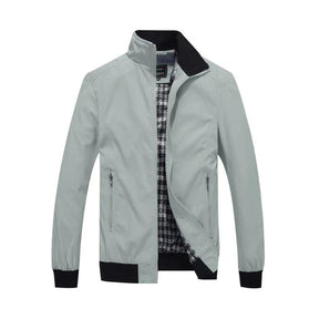 Jaqueta Masculina Bianchino BC124 - Poliéster resistente, forro xadrez e caimento elegante para um visual sofisticado.







