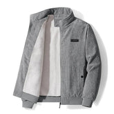 Jaqueta Masculina Bianchino BC131 - Estilo moderno com forro acolchoado e cores versáteis.







