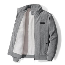 Jaqueta Masculina Bianchino BC131 - Estilo moderno com forro acolchoado e cores versáteis.







