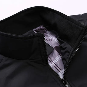 Jaqueta Masculina em Algodão Bianchino BC109 - Algodão premium, modelagem sofisticada e fechamento em zíper.







