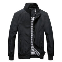 Jaqueta Masculina Bianchino BC124 - Poliéster resistente, forro xadrez e caimento elegante para um visual sofisticado.








