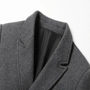 Sobretudo Masculino Bianchino BC236 - Lã batida, nylon e fibra de algodão. Estilo distinto e proteção térmica para o inverno e outono.