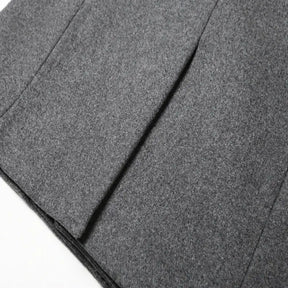 Sobretudo Masculino Bianchino BC236 - Lã batida, nylon e fibra de algodão. Estilo distinto e proteção térmica para o inverno e outono.