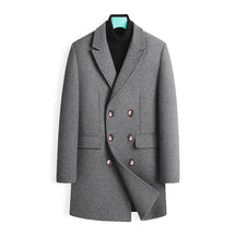 Sobretudo Masculino Bianchino BC236 - Lã batida, nylon e fibra de algodão. Estilo distinto e proteção térmica para o inverno e outono.
