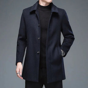 Sobretudo Social Masculino Curto em Lã Bianchino BC218 - Elegância compacta e versátil.