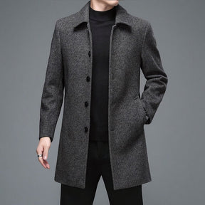 Sobretudo Social Masculino Curto em Lã Bianchino BC218 - Elegância compacta e versátil.